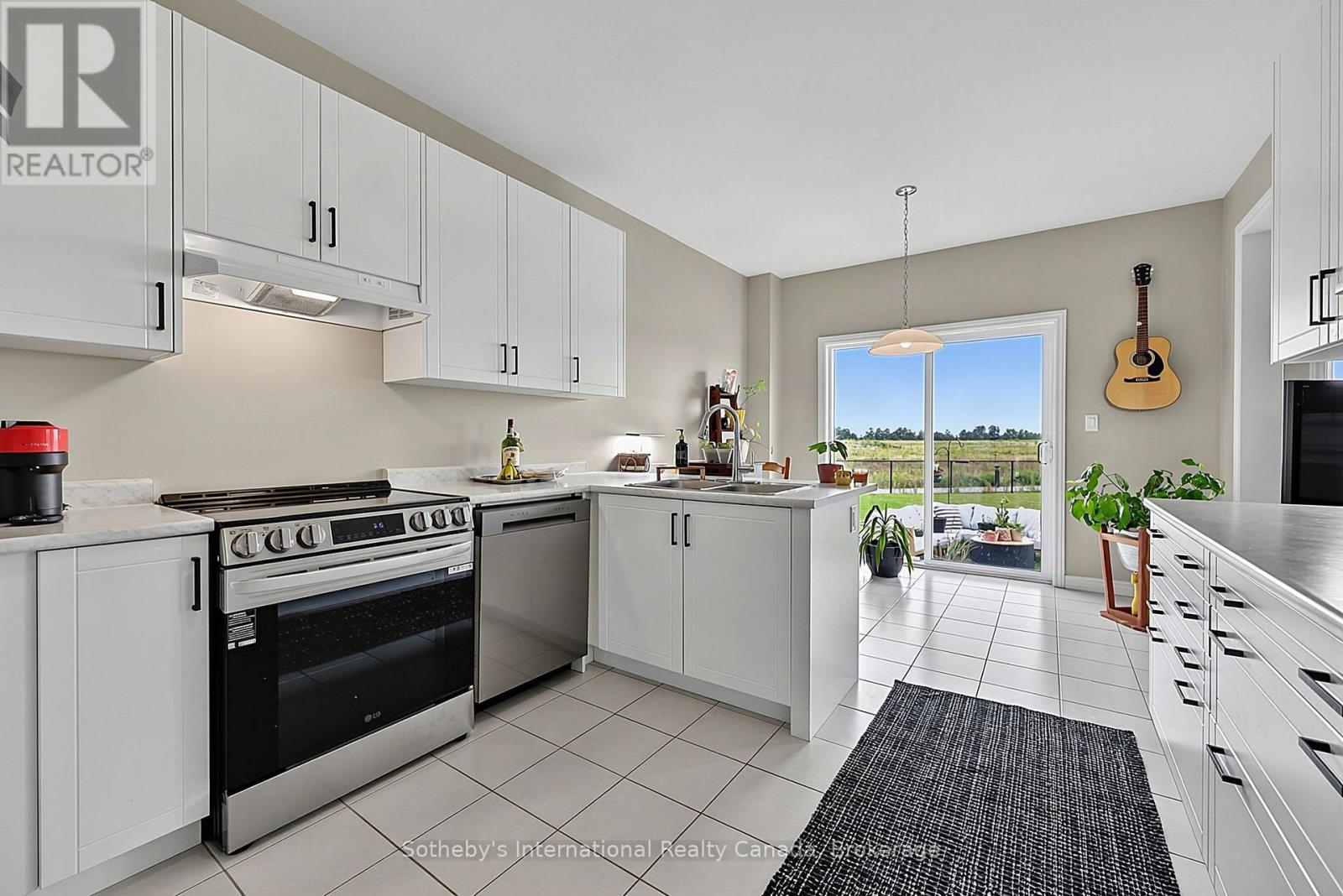 270 Springfield Crescent, Clearview, Ontario  L0M 1S0 - Photo 10 - S13660008