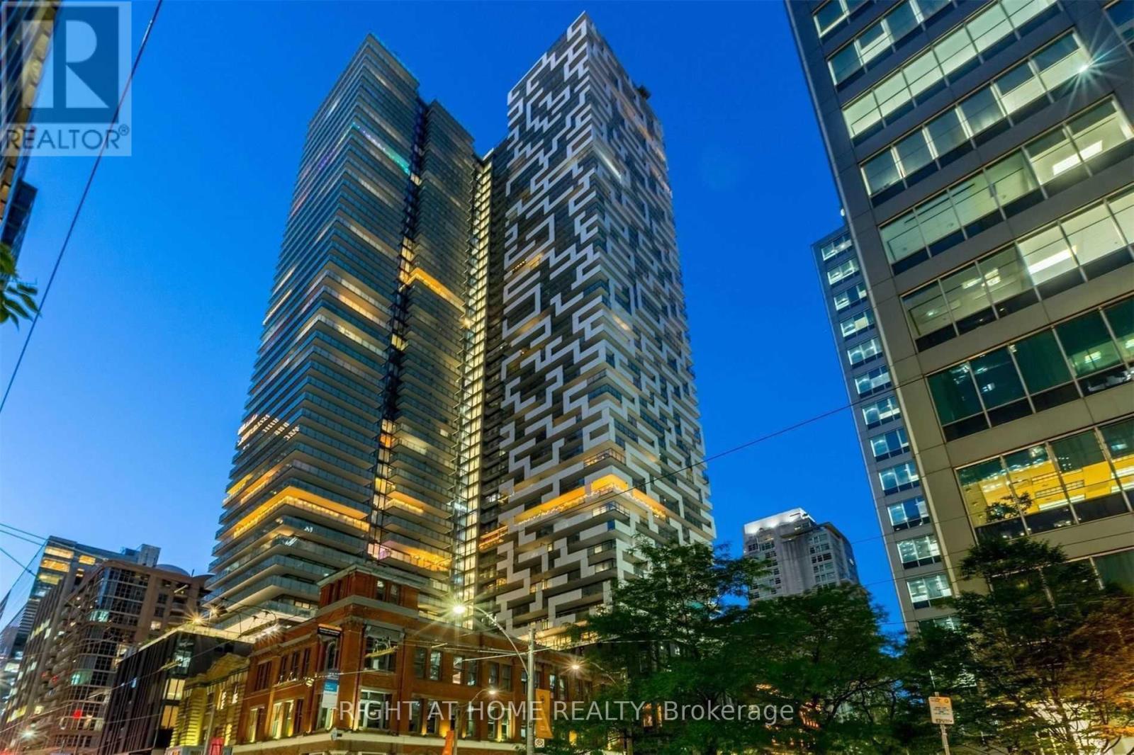 3803 - 20 Lombard Street S, Toronto, Ontario  M5C 0A7 - Photo 2 - C13659986
