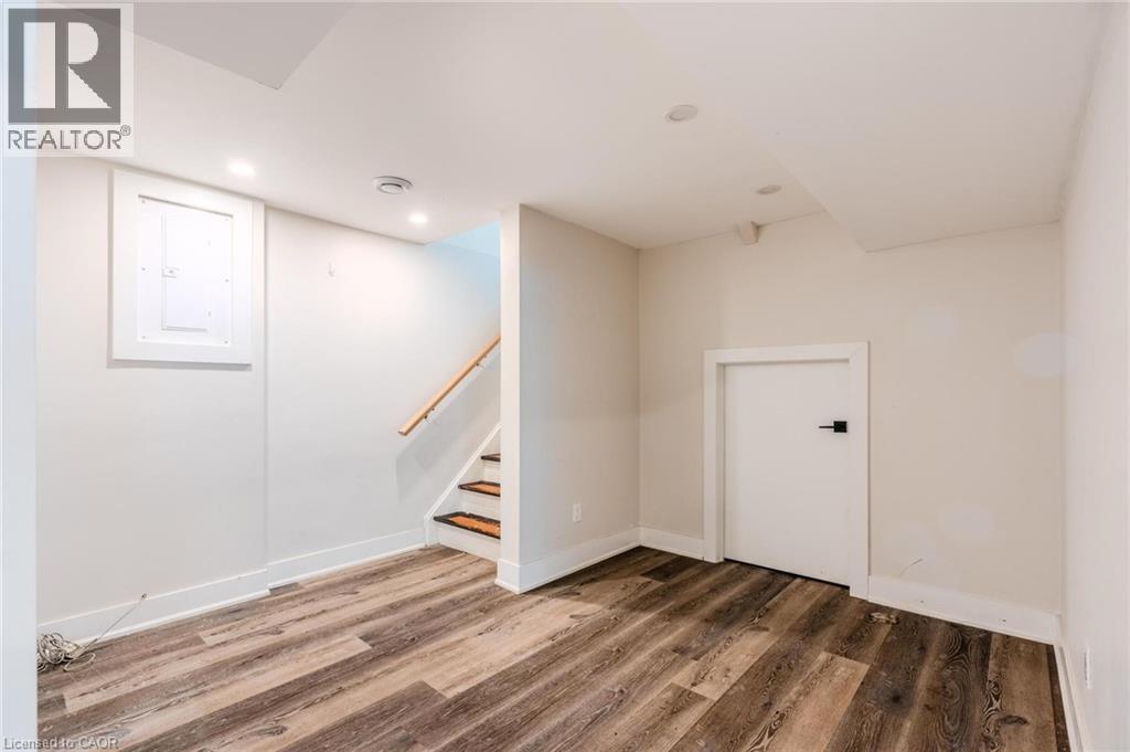 16 Ronaldshay Avenue, Hamilton, Ontario  L9A 3B1 - Photo 3 - 40850933