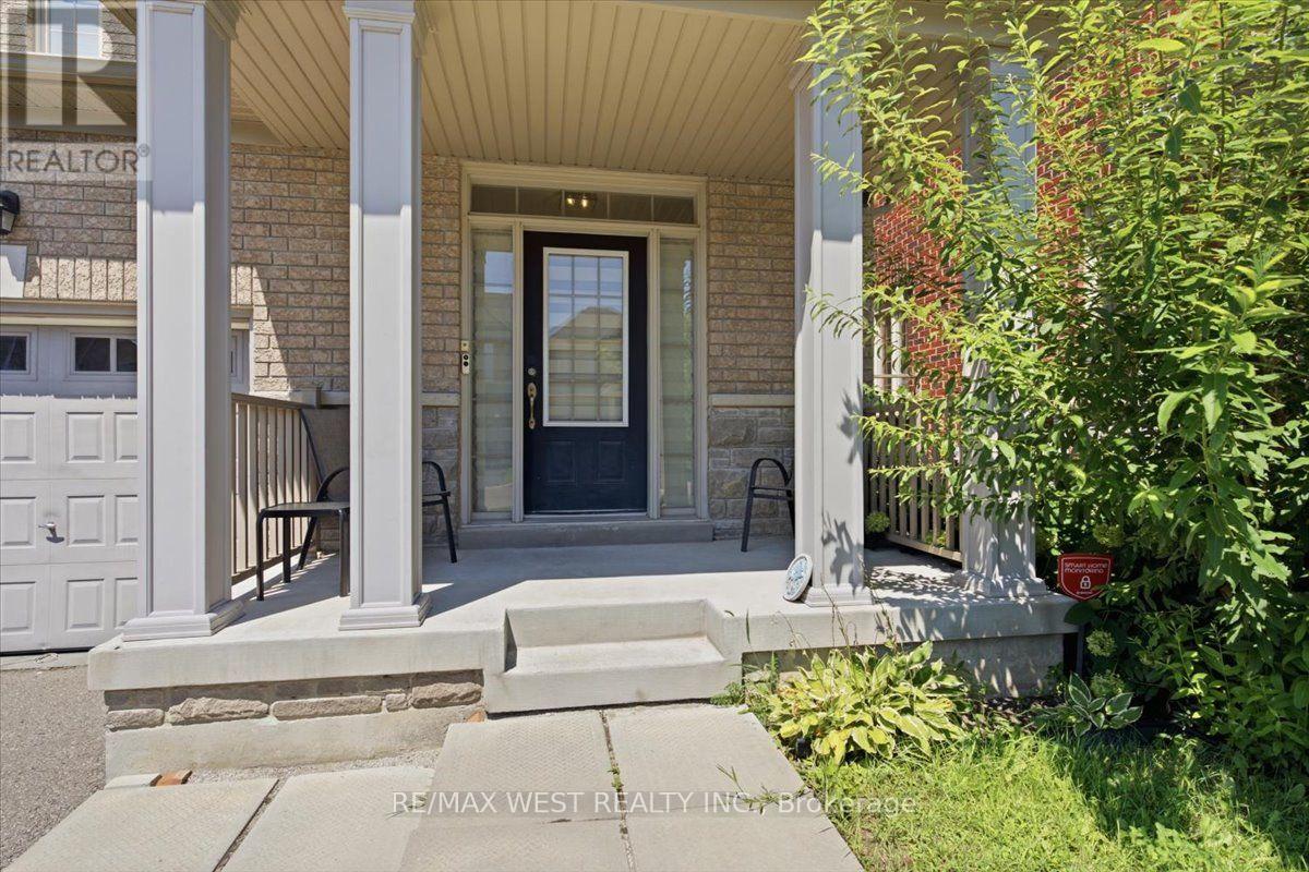29 Stockell Crescent, Ajax, Ontario  L1T 0M4 - Photo 4 - E13659964