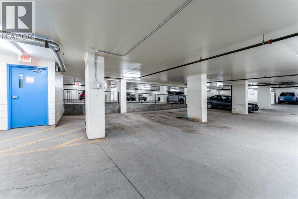 511, 30 Brentwood Common Nw, Calgary, Alberta  T2L 2L8 - Photo 40 - A2333213