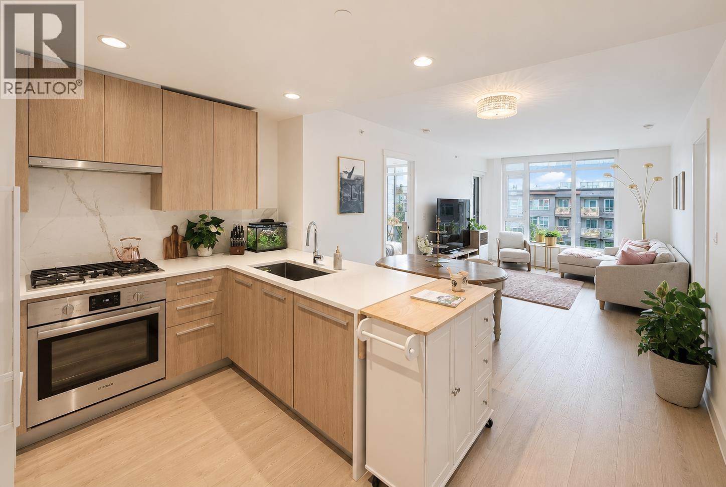 2707 Library Lane, North Vancouver, British Columbia  V7J 0C6 - Photo 4 - R3154311