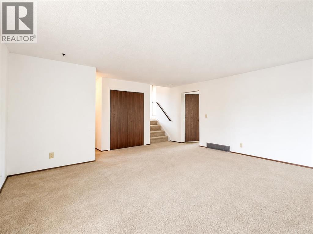 88 Castleglen Way Ne, Calgary, Alberta  T3J 1T3 - Photo 9 - A2333304