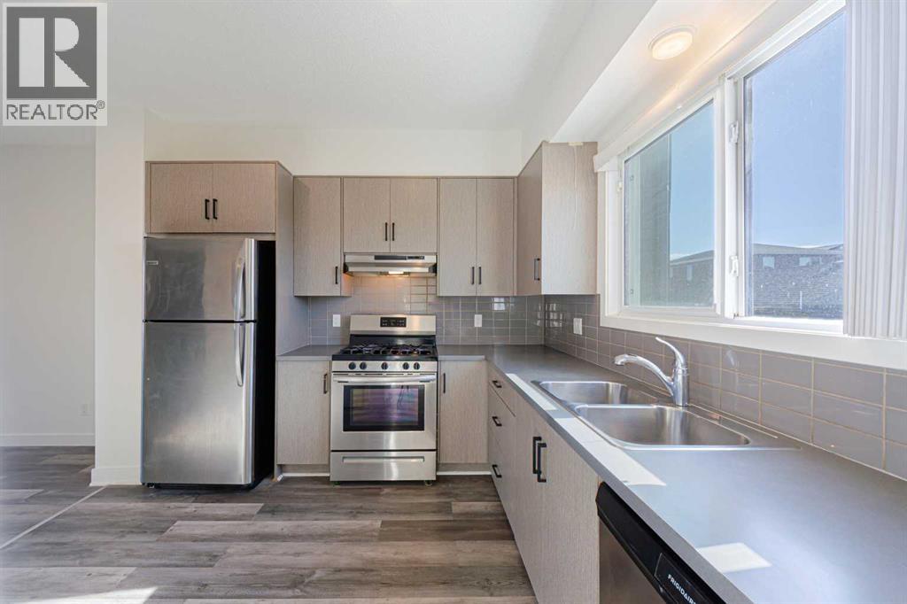 83 Savanna Park Ne, Calgary, Alberta  T3J 0Y8 - Photo 11 - A2335173