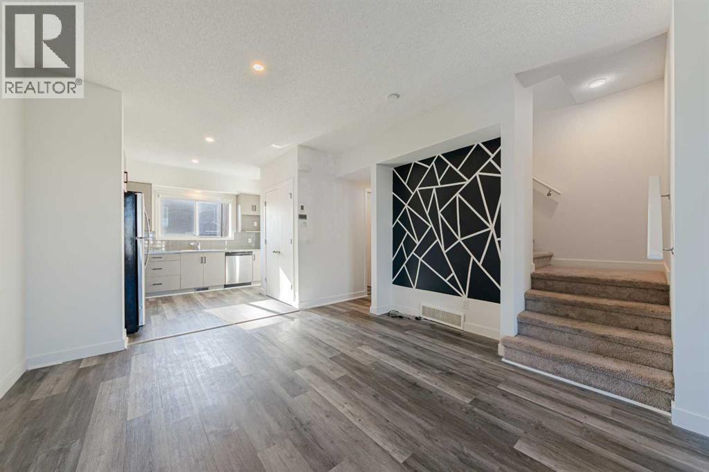 83 Savanna Park Ne, Calgary, Alberta  T3J 0Y8 - Photo 7 - A2335173