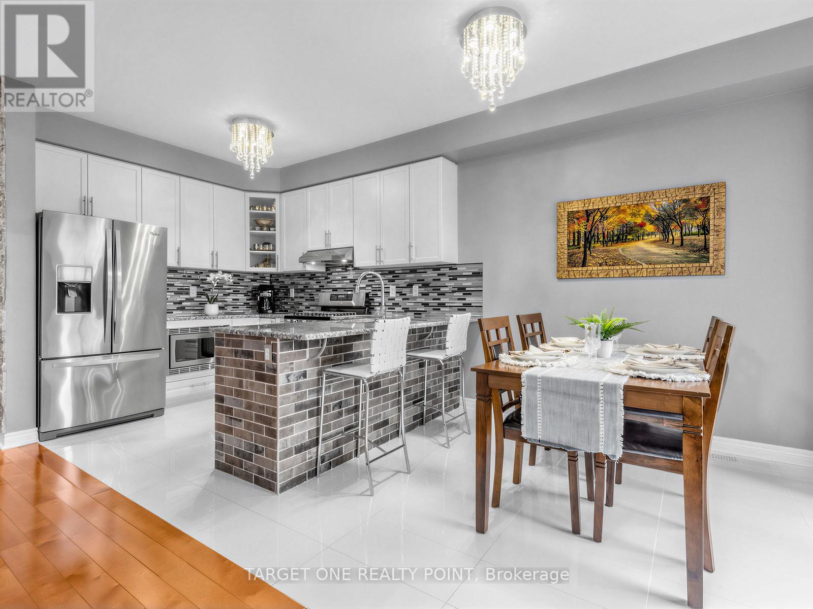 39 Riding Mountain Drive, Richmond Hill, Ontario  L4E 0V4 - Photo 14 - N13660004