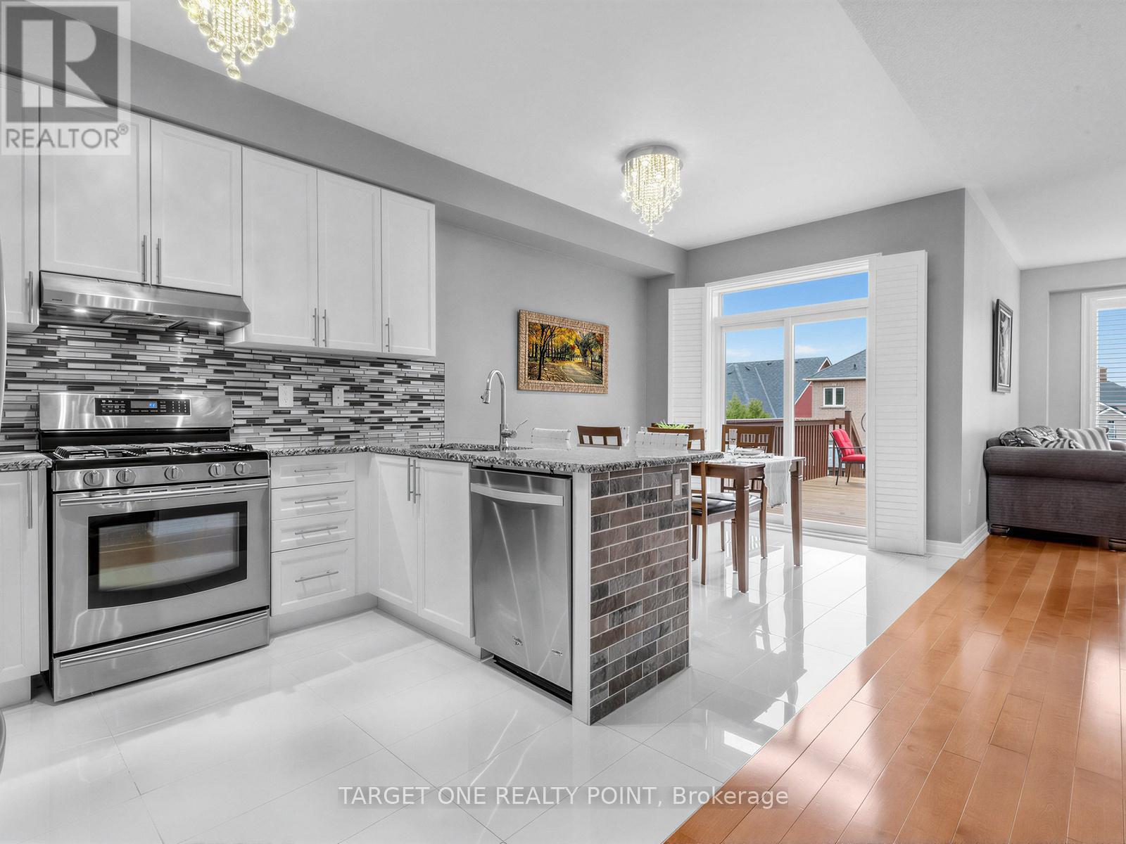 39 Riding Mountain Drive, Richmond Hill, Ontario  L4E 0V4 - Photo 17 - N13660004