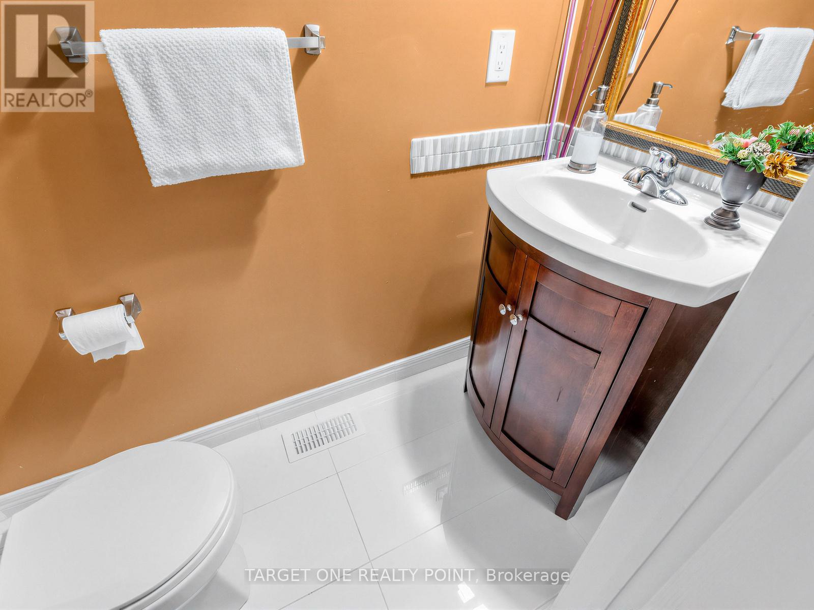 39 Riding Mountain Drive, Richmond Hill, Ontario  L4E 0V4 - Photo 19 - N13660004