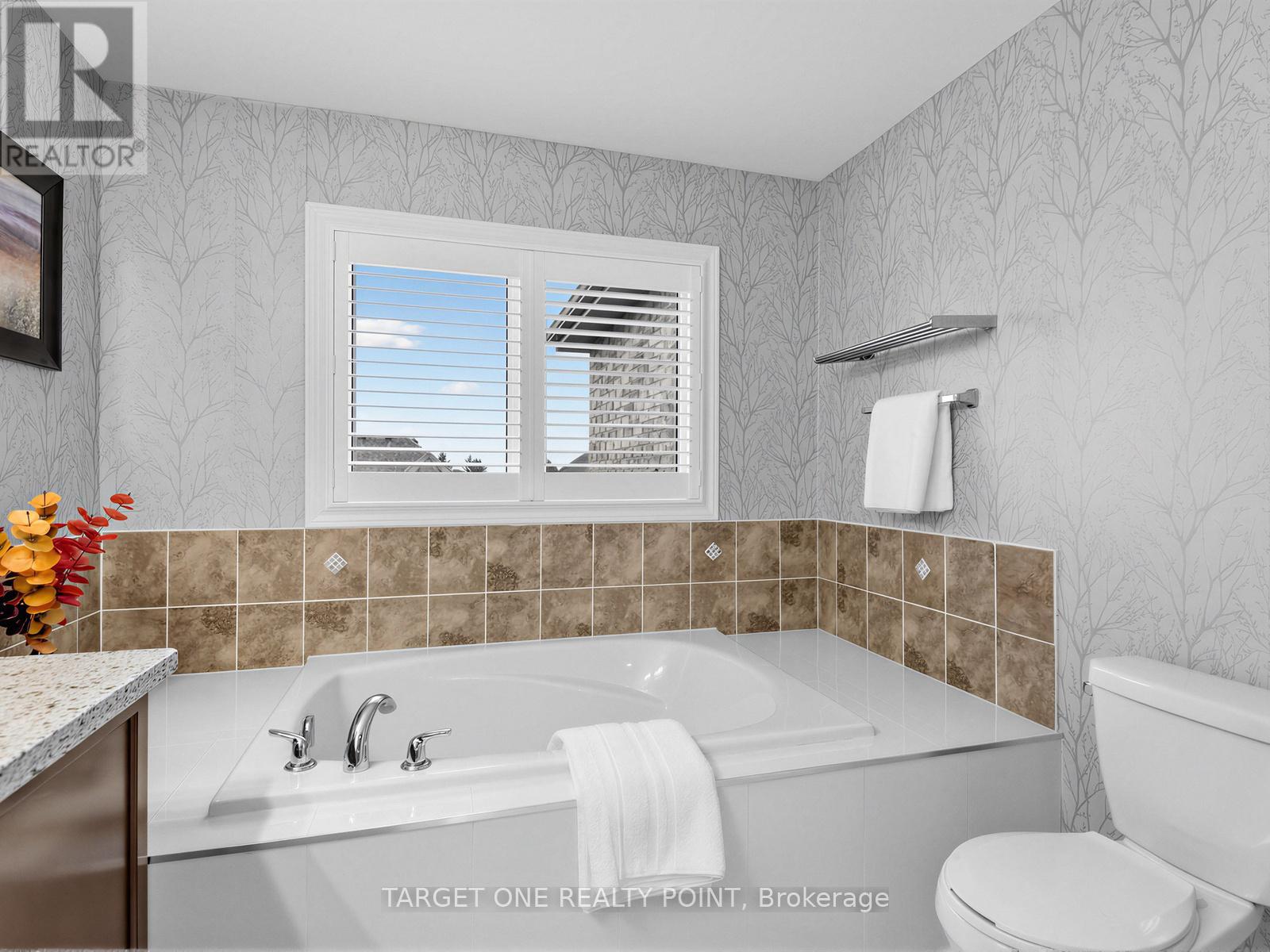 39 Riding Mountain Drive, Richmond Hill, Ontario  L4E 0V4 - Photo 26 - N13660004