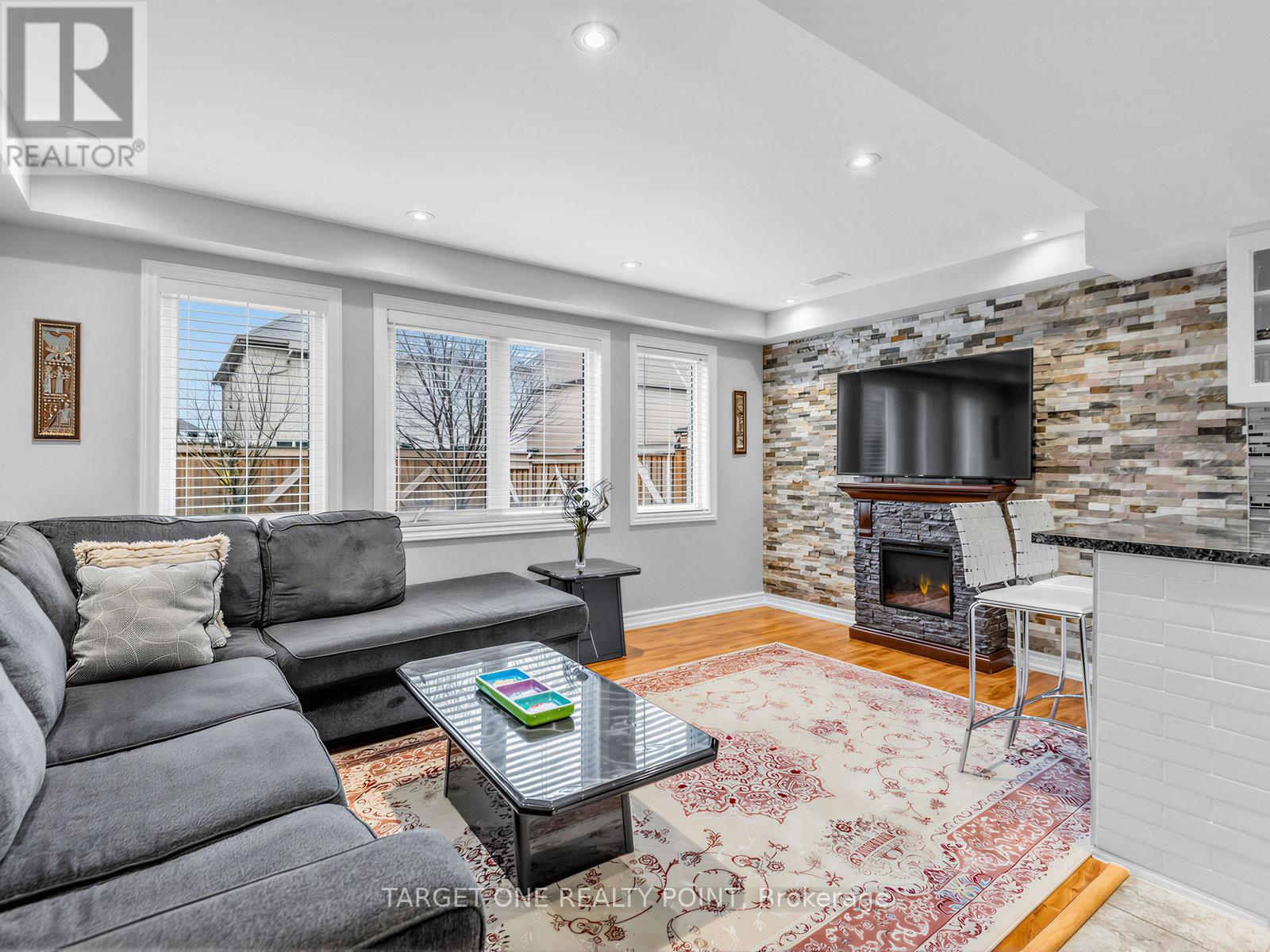 39 Riding Mountain Drive, Richmond Hill, Ontario  L4E 0V4 - Photo 34 - N13660004