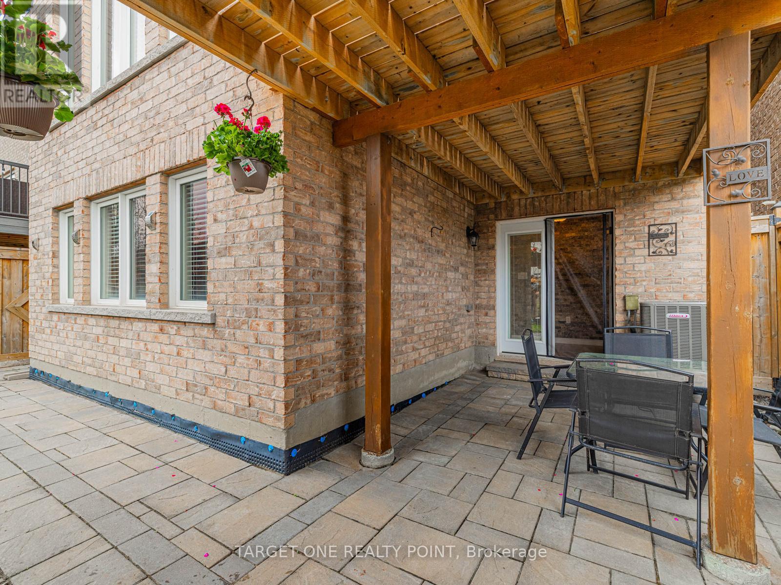 39 Riding Mountain Drive, Richmond Hill, Ontario  L4E 0V4 - Photo 46 - N13660004