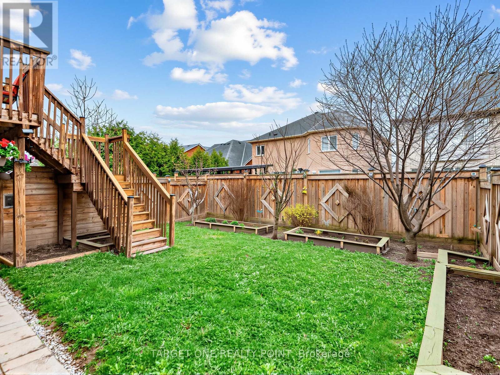39 Riding Mountain Drive, Richmond Hill, Ontario  L4E 0V4 - Photo 47 - N13660004