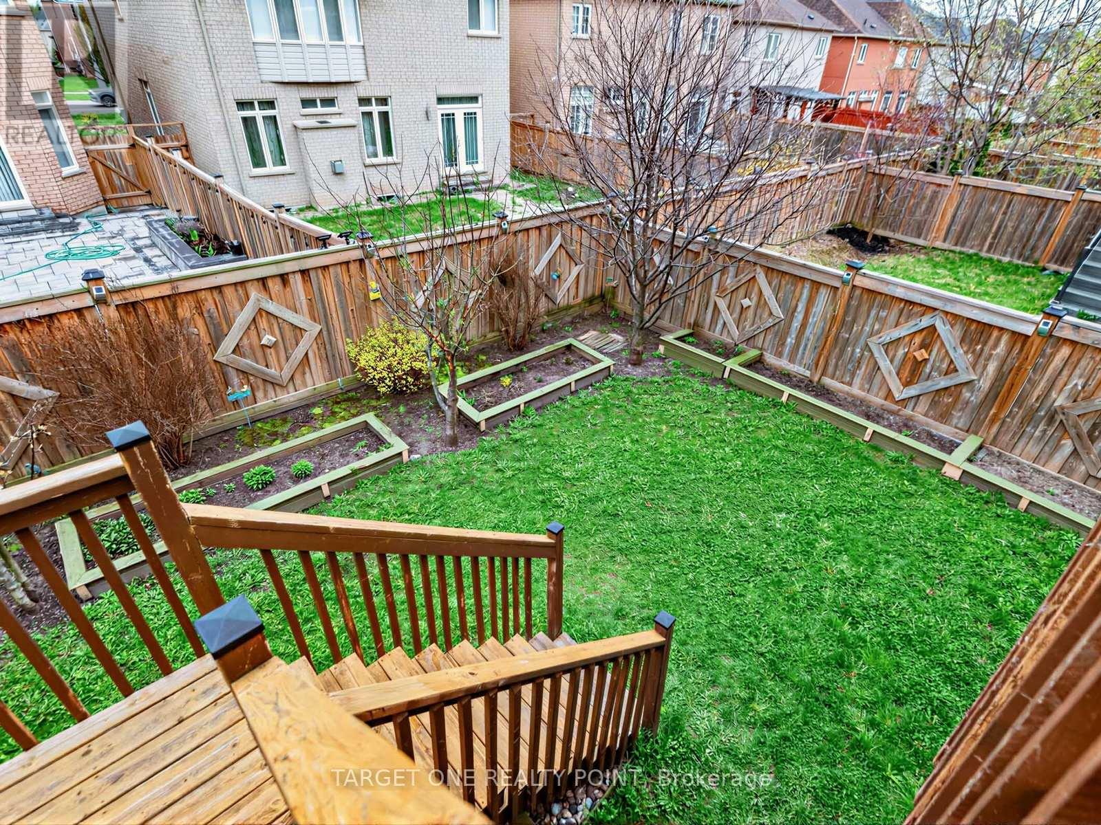 39 Riding Mountain Drive, Richmond Hill, Ontario  L4E 0V4 - Photo 48 - N13660004