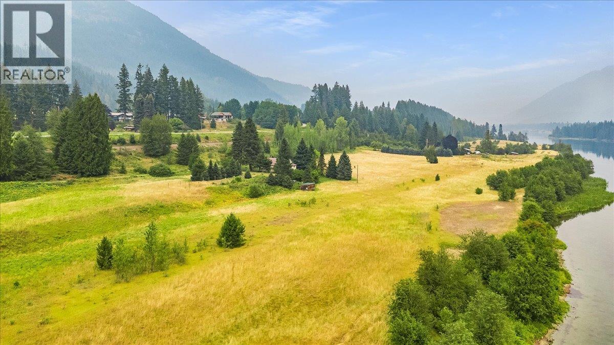 1864 Highway 3a, Castlegar, British Columbia  V1N 4N6 - Photo 14 - 10397290