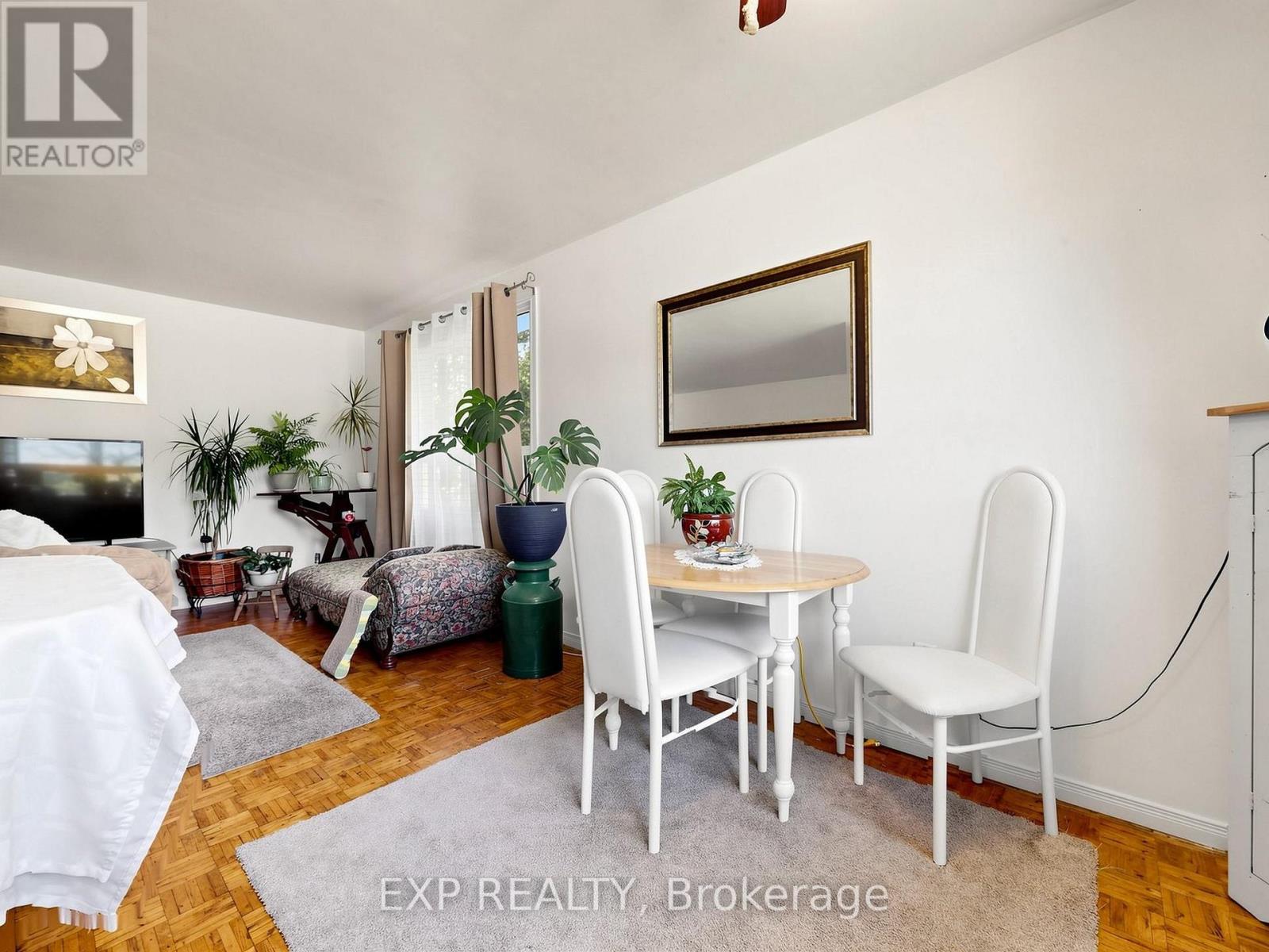 89 Donald Street, Barrie, Ontario  L4N 1E6 - Photo 8 - S13659982