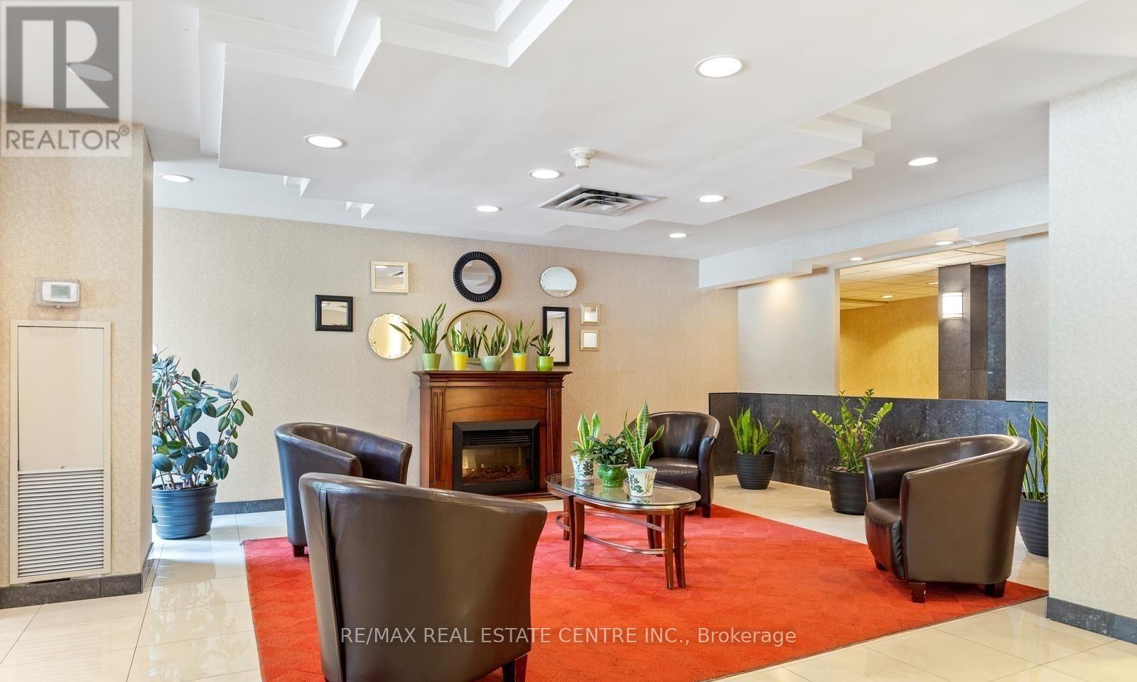 1515 - 300 Webb Drive, Mississauga, Ontario  L5B 3W3 - Photo 3 - W13660046