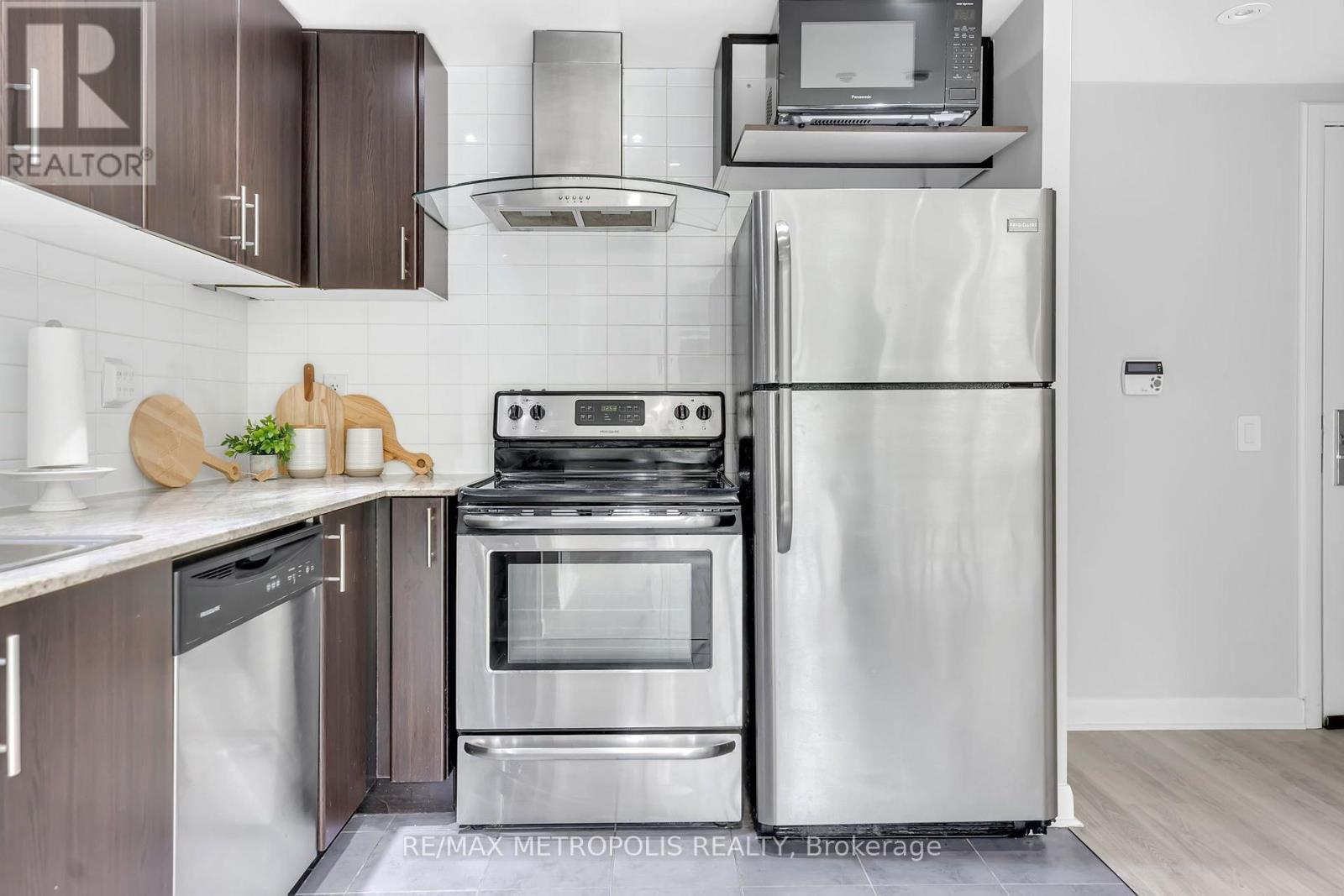 180 Borough Drive, Toronto, Ontario  M1P 0B5 - Photo 20 - E13659596