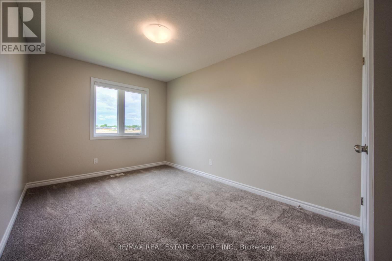 309 Bradshaw Drive, Stratford, Ontario  N5A 0K2 - Photo 11 - X13659976