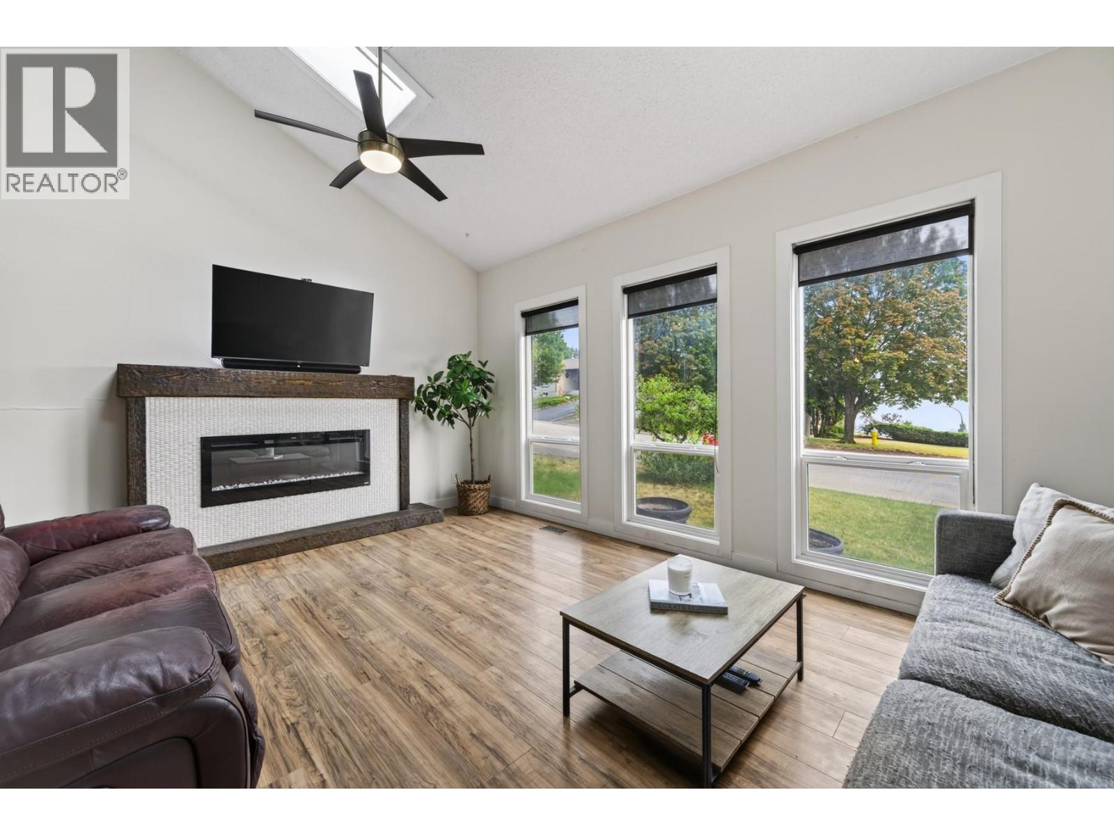 455 Laurier Drive, Kamloops, British Columbia  V1S 1C2 - Photo 4 - 10396923