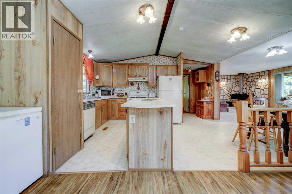 5670 16 Avenue, Coleman, Alberta  T0K 0M0 - Photo 14 - A2328517