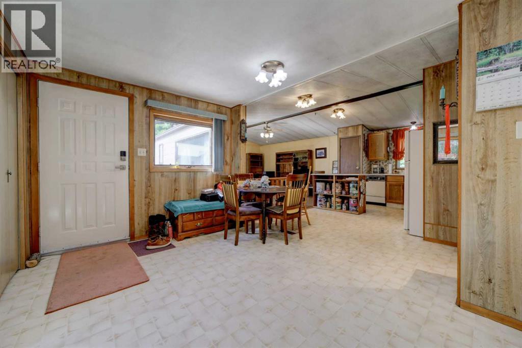 5670 16 Avenue, Coleman, Alberta  T0K 0M0 - Photo 4 - A2328517