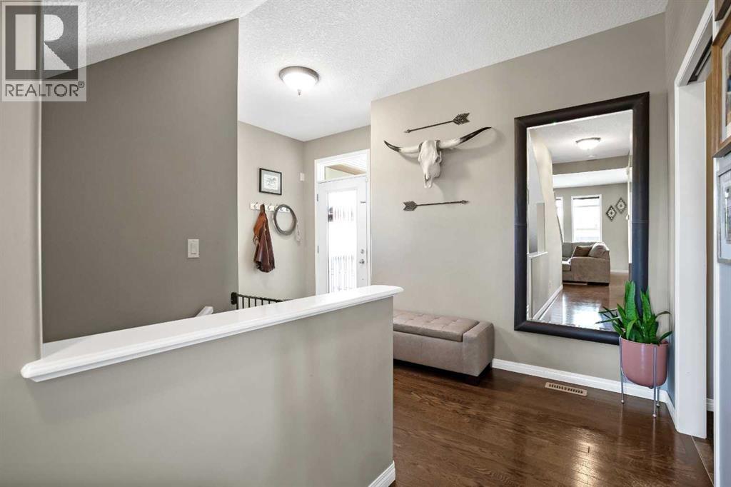 29 Mahogany View Se, Calgary, Alberta  T3M 0T3 - Photo 6 - A2305894
