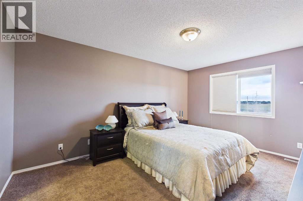 279 Valley Brook Circle Nw, Calgary, Alberta  T3B 5S4 - Photo 23 - A2317039