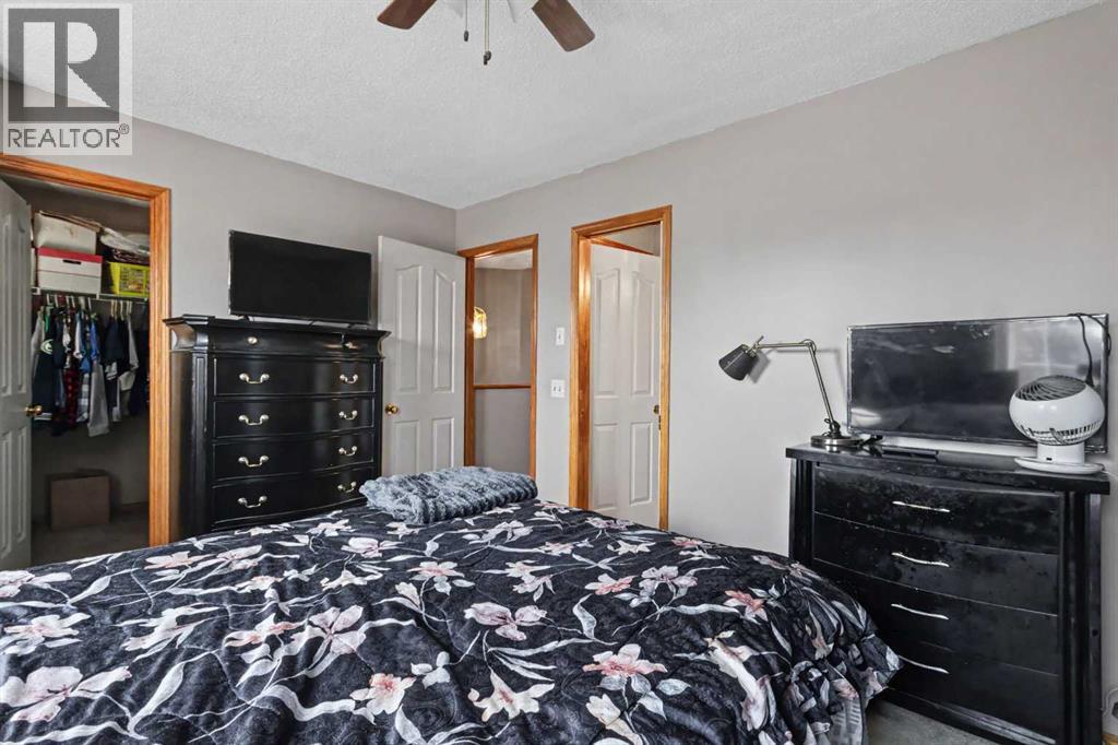 311 Erin Circle SE, Calgary, Alberta  T2B 3J1 - Photo 15 - A2334235