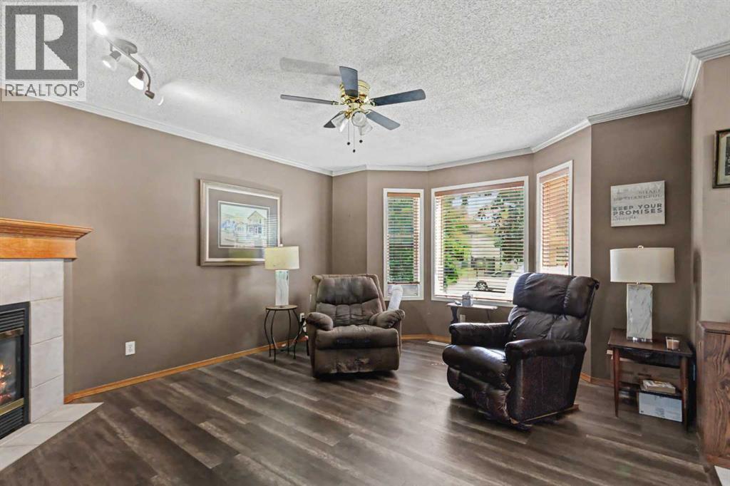 311 Erin Circle SE, Calgary, Alberta  T2B 3J1 - Photo 4 - A2334235