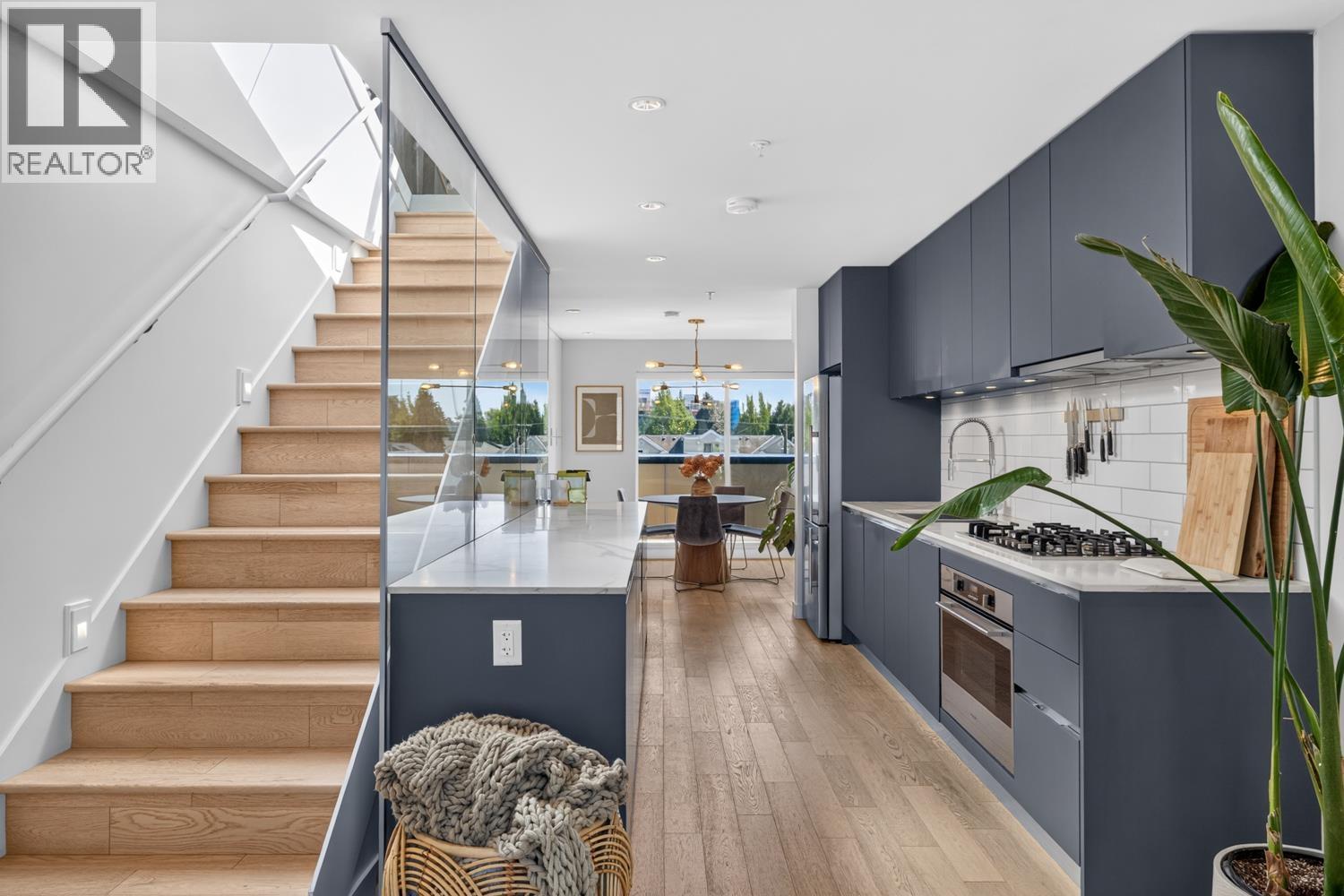 305 1647 E Pender Street, Vancouver, British Columbia V5L 1W2 - Photo 6 - R3154441