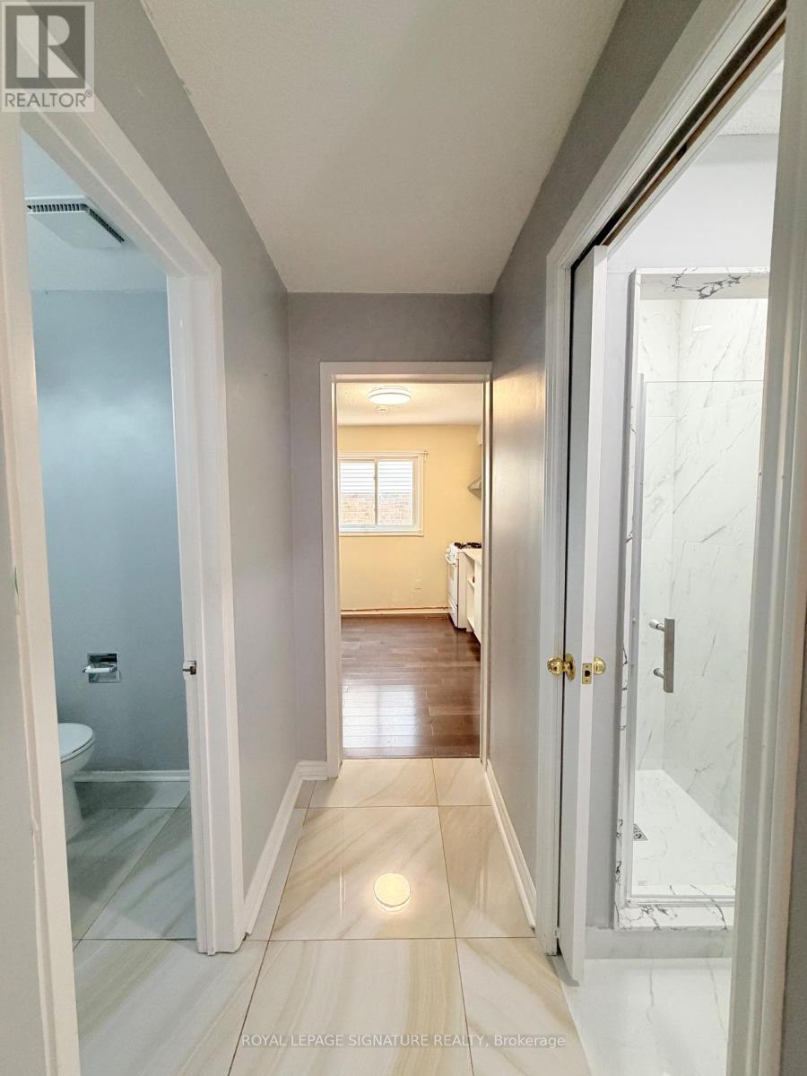 Main And Upper - 41 Broadbridge Drive, Toronto, Ontario  M1C 3K5 - Photo 11 - E13659702