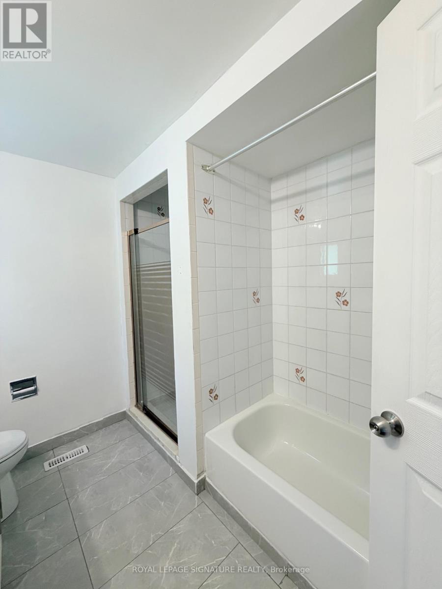 Main And Upper - 41 Broadbridge Drive, Toronto, Ontario  M1C 3K5 - Photo 24 - E13659702