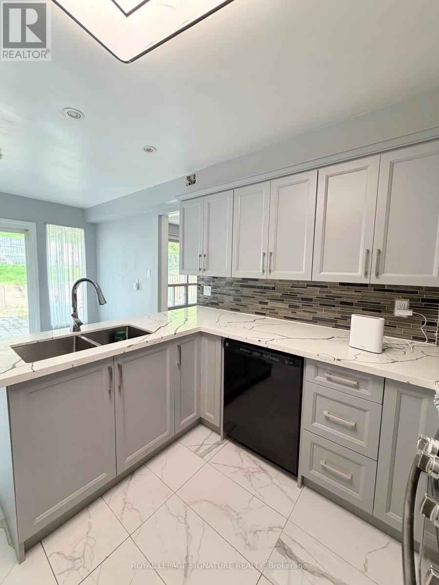 Main And Upper - 41 Broadbridge Drive, Toronto, Ontario  M1C 3K5 - Photo 36 - E13659702