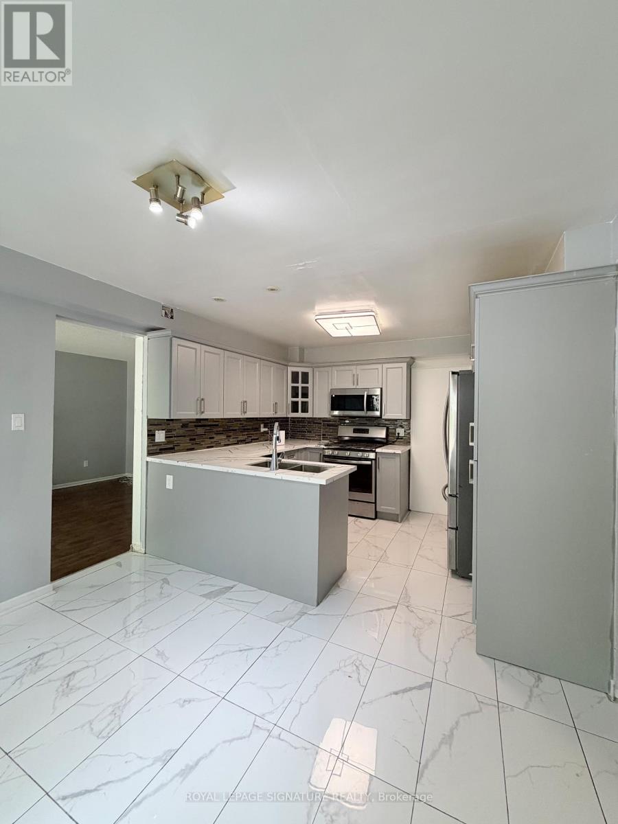 Main And Upper - 41 Broadbridge Drive, Toronto, Ontario  M1C 3K5 - Photo 33 - E13659702