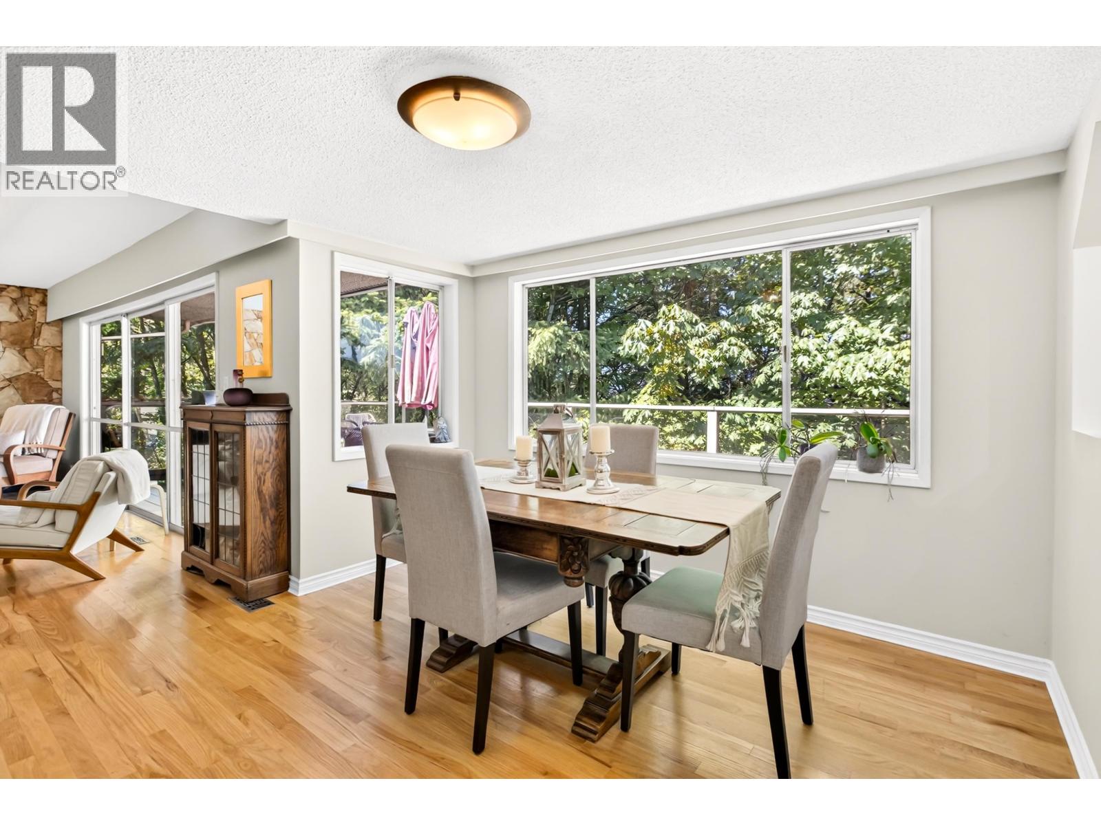990 Jarvis Street, Coquitlam, British Columbia  V3J 5A1 - Photo 8 - R3154477