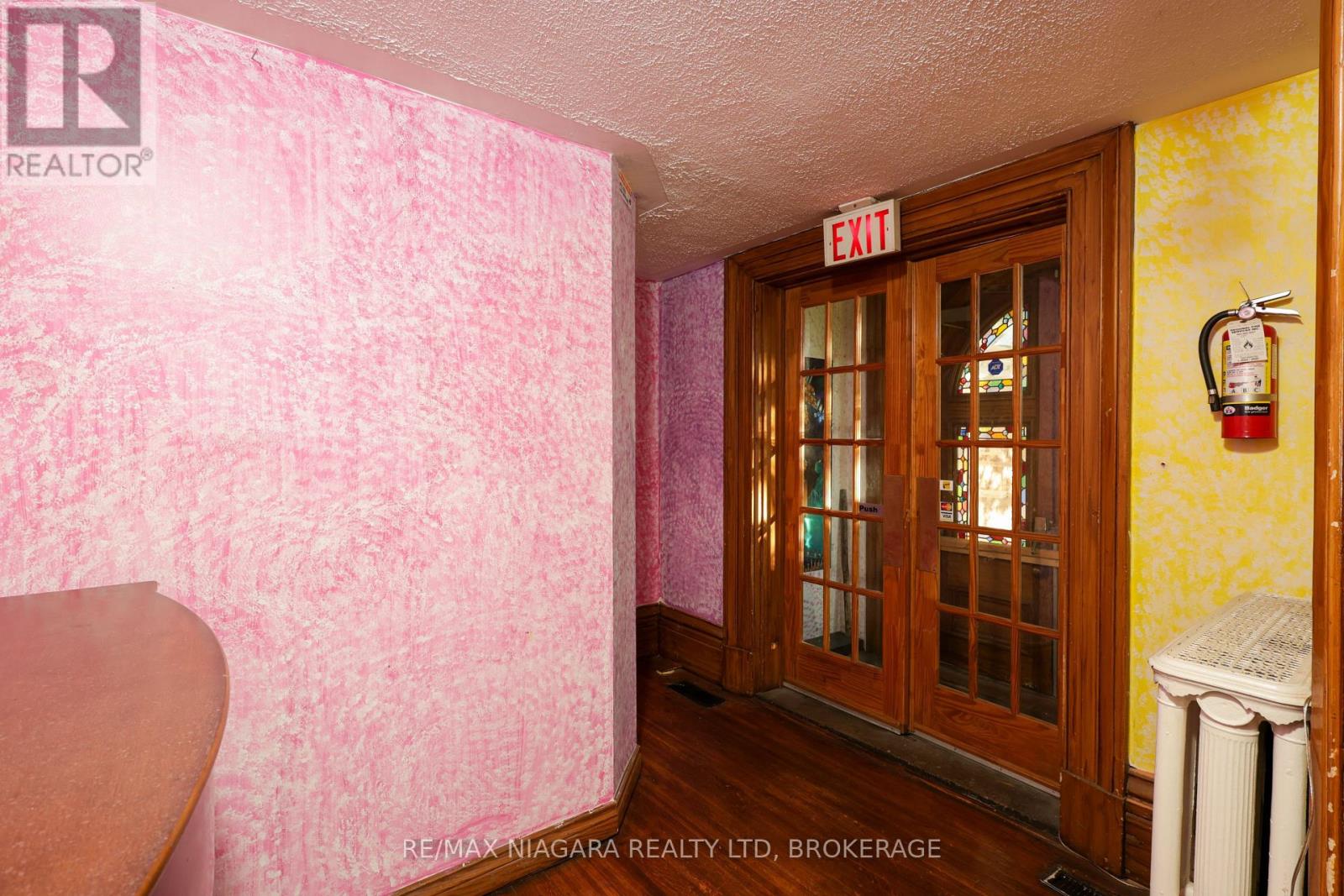 22 Academy Street, St. Catharines, Ontario  L2R 4Z6 - Photo 23 - X13659796