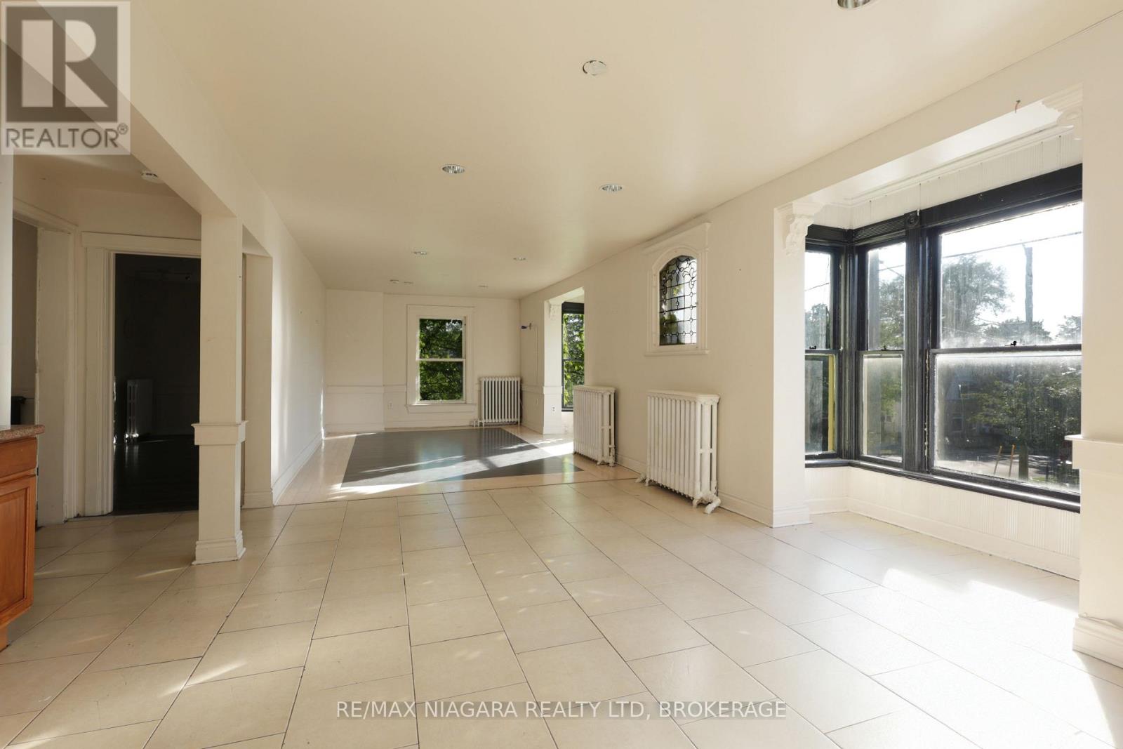 22 Academy Street, St. Catharines, Ontario  L2R 4Z6 - Photo 40 - X13659796