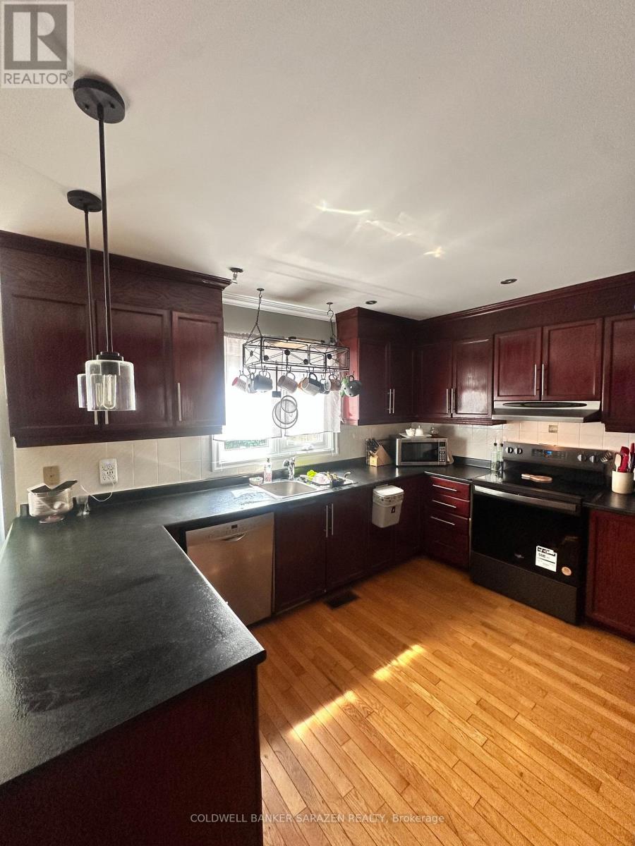 55 Bramblegrove Crescent, Ottawa, Ontario  K1T 3G2 - Photo 11 - X13660094