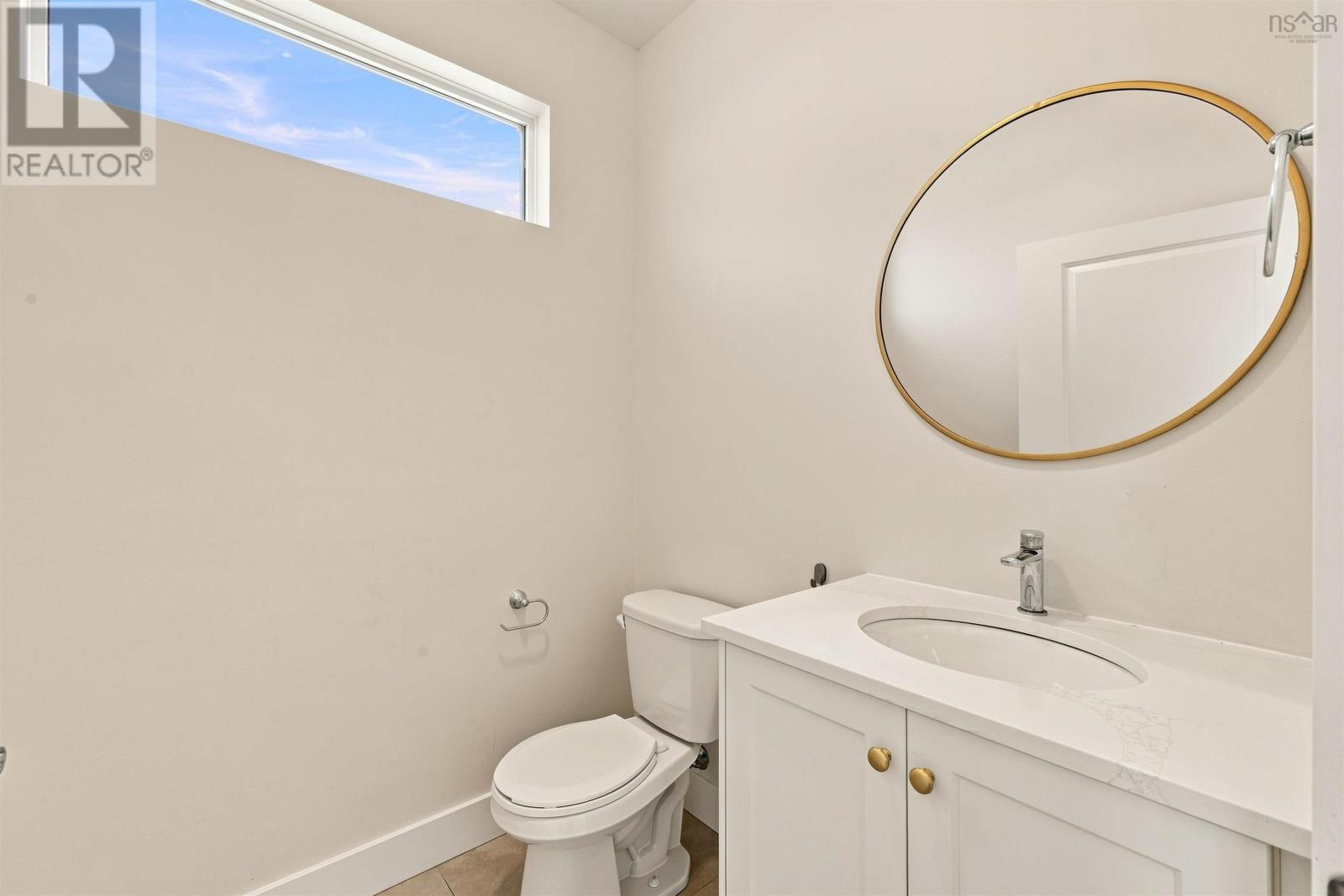24 Breaktrail Drive, Bedford, Nova Scotia  B4B 2J7 - Photo 4 - 202620101
