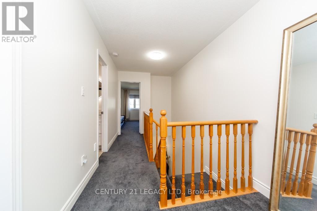 44 Tincomb Crescent, Whitby, Ontario  L1R 2Y6 - Photo 20 - E13660068