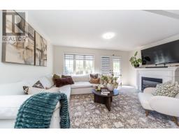 44 TINCOMB CRESCENT, Whitby, Ontario