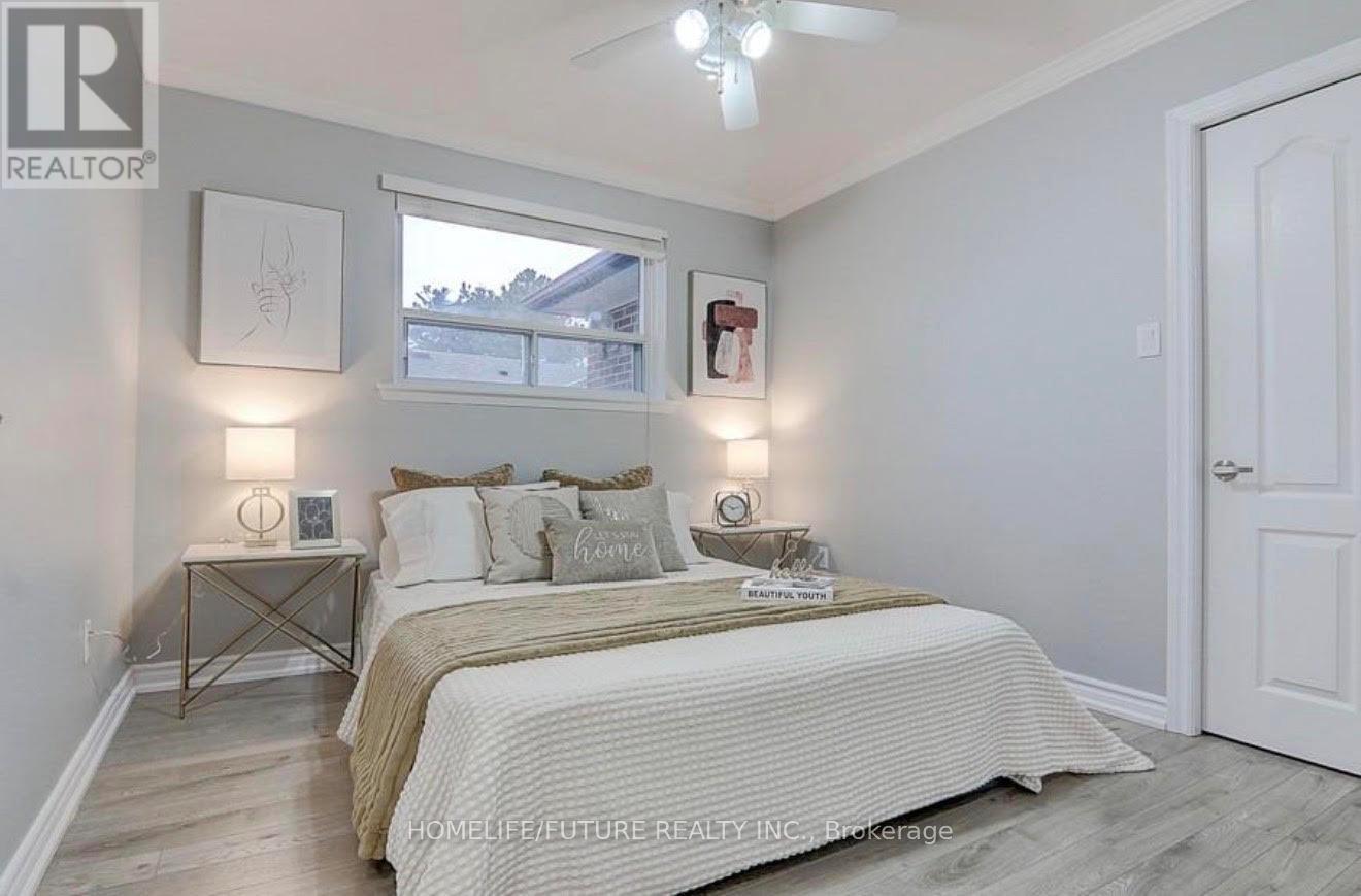 38 Boarhill Drive, Toronto, Ontario M1S 2M3 - Photo 4 - E13660092