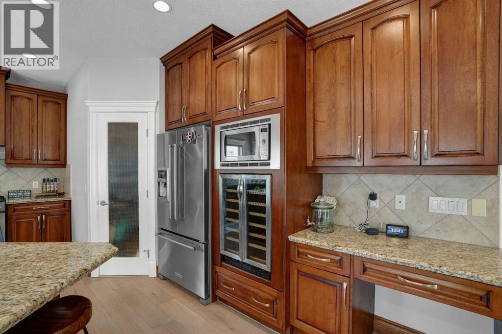 45 Sherwood View Nw, Calgary, Alberta  T3P 1P1 - Photo 8 - A2334147