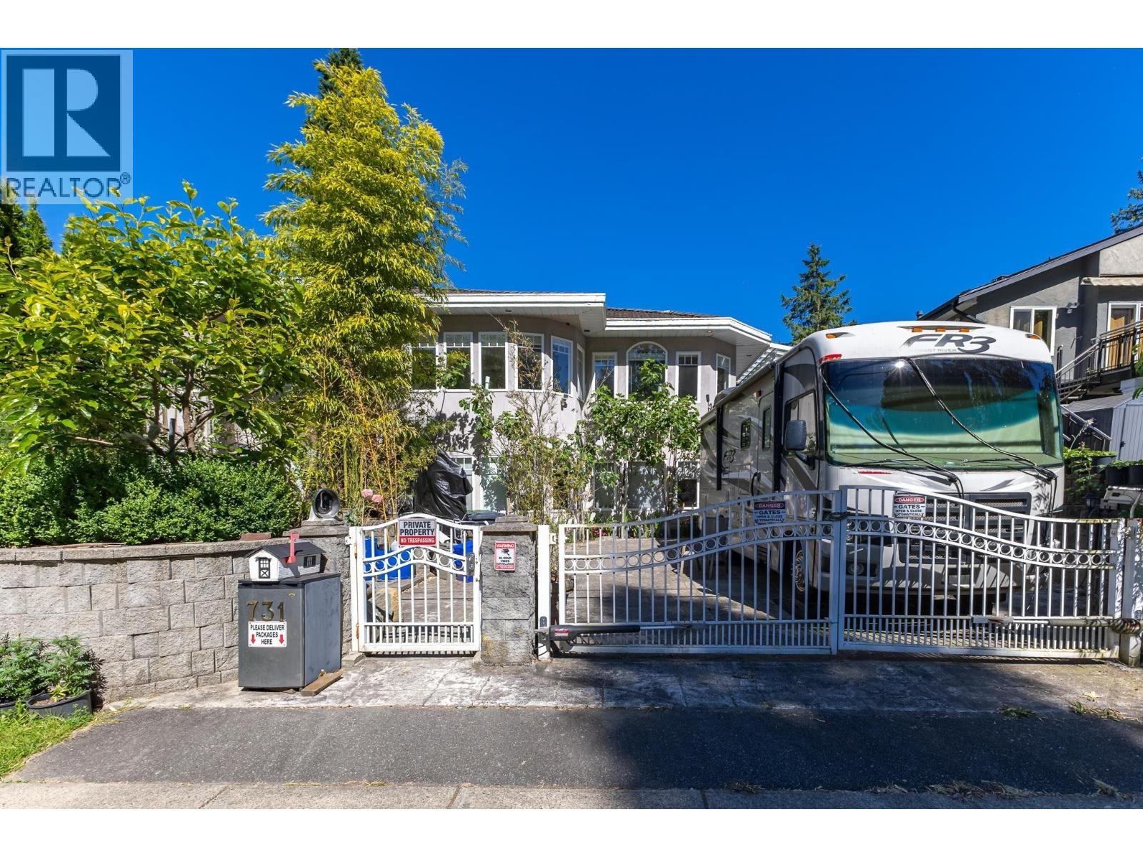 731 Gatensbury Street, Coquitlam, British Columbia  V3J 5H3 - Photo 2 - R3140151