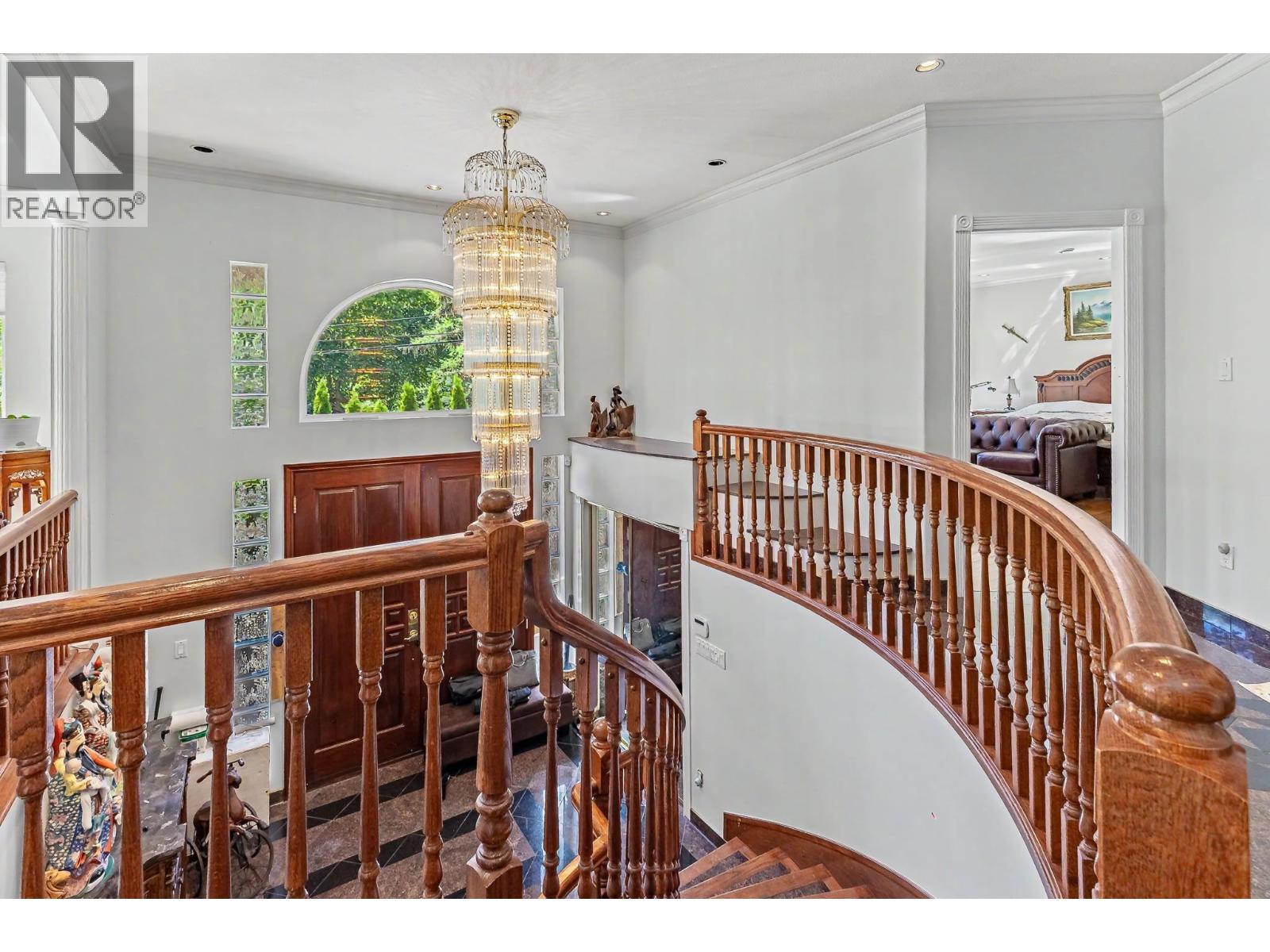 731 Gatensbury Street, Coquitlam, British Columbia  V3J 5H3 - Photo 4 - R3140151