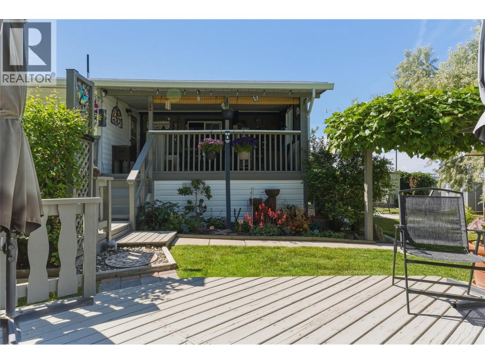 6960 Pleasant Valley Road, Vernon, British Columbia  V1B 3R5 - Photo 32 - 10391036