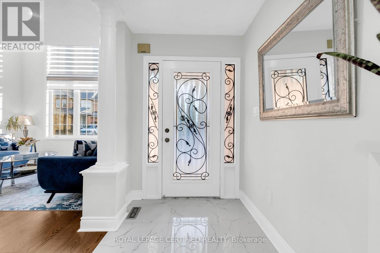 729 Turrell Crescent, Milton, Ontario  L9T 5L4 - Photo 3 - W13660076