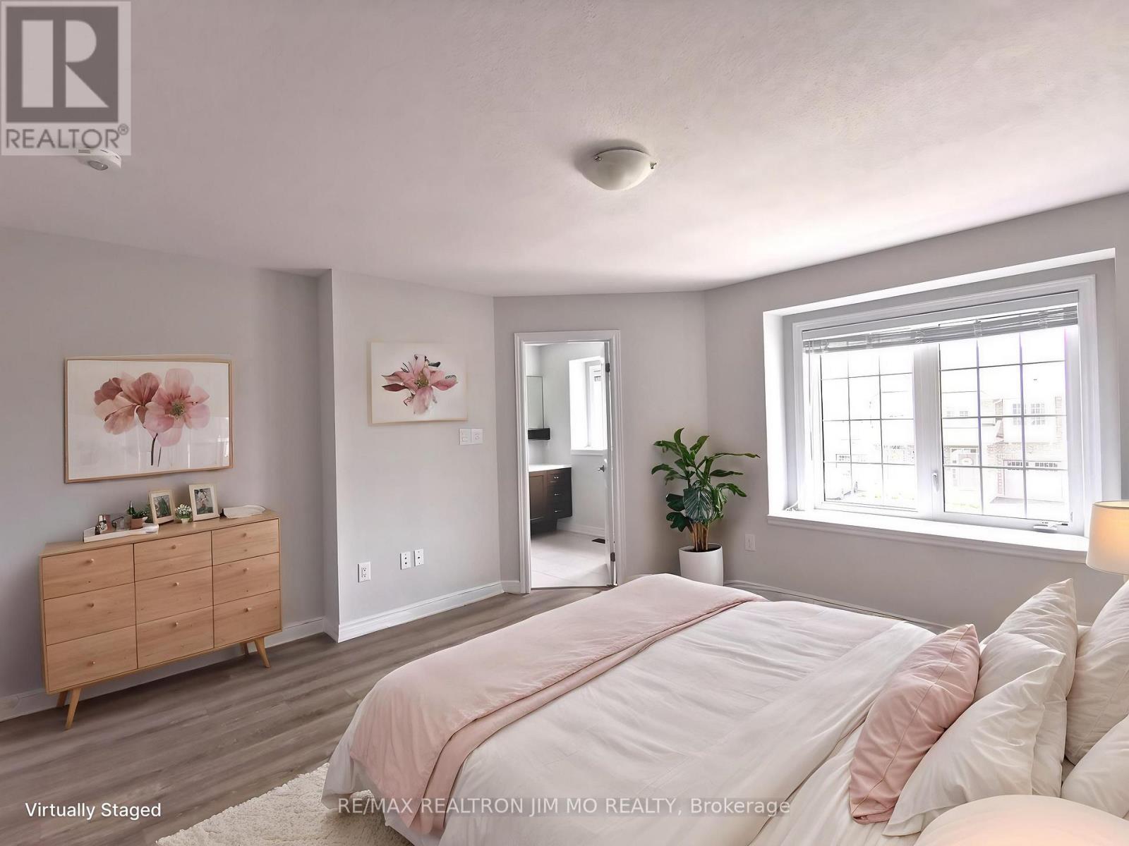 398 Threshing Mill Boulevard, Oakville, Ontario L6H 0P6 - Photo 6 - W13660078