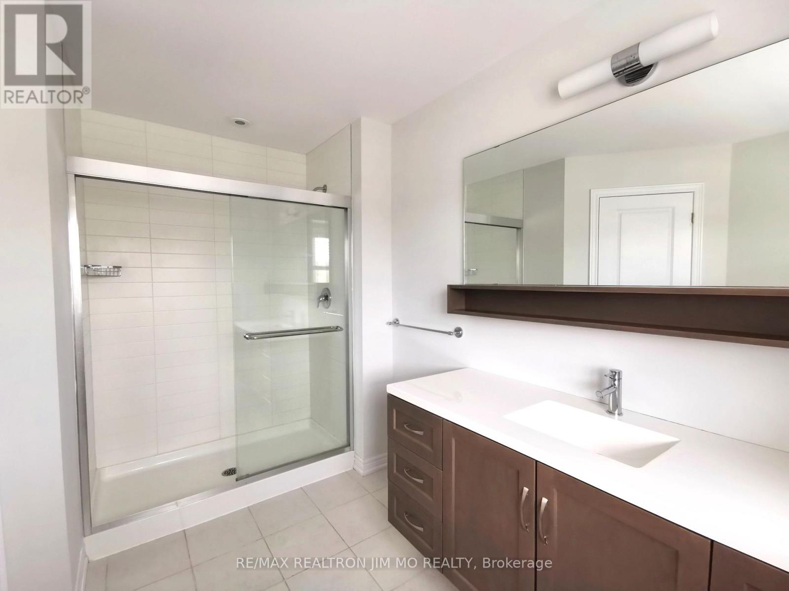 398 Threshing Mill Boulevard, Oakville, Ontario L6H 0P6 - Photo 7 - W13660078