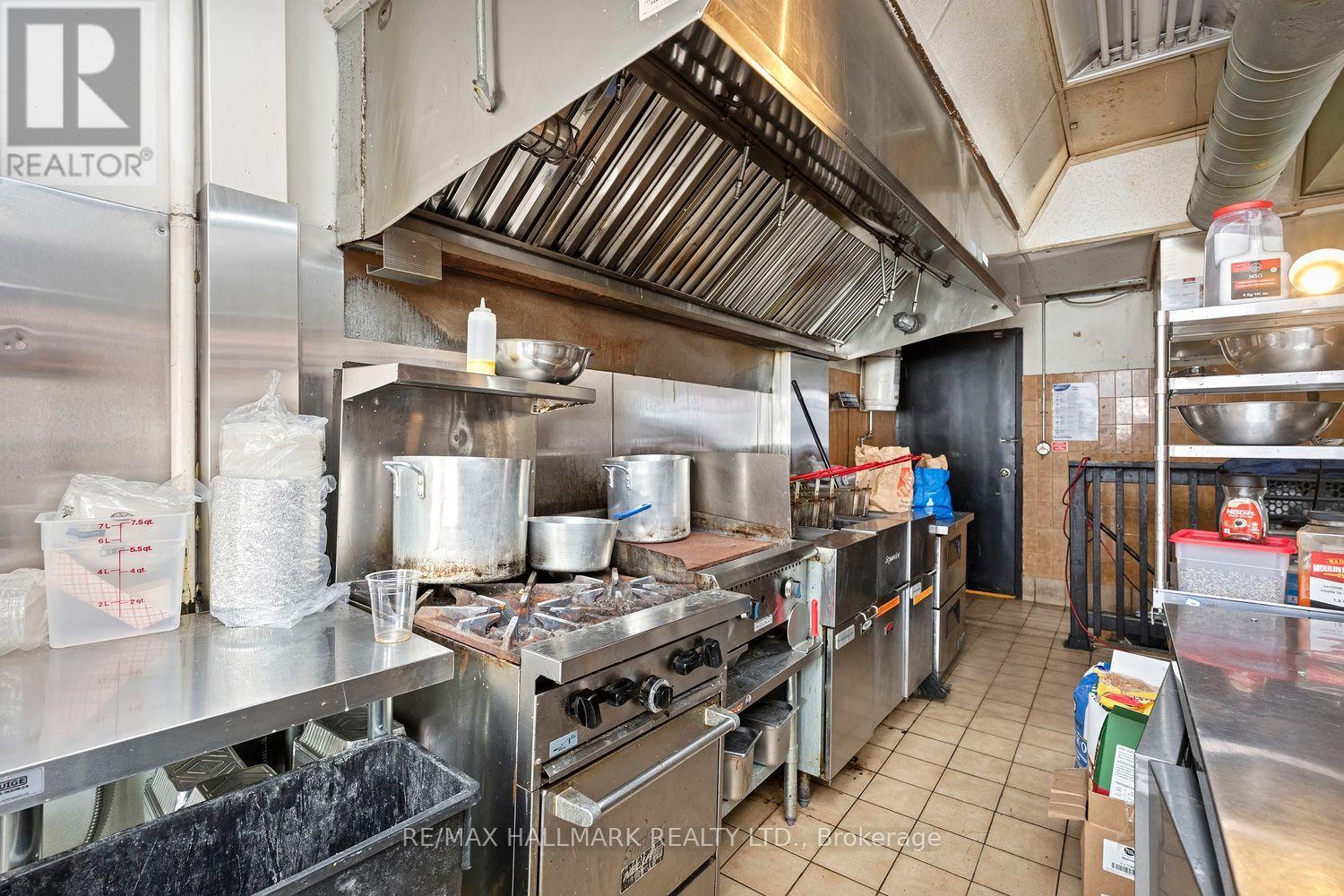 523 Annette Street, Toronto, Ontario M6P 1S1 - Photo 13 - W13660084
